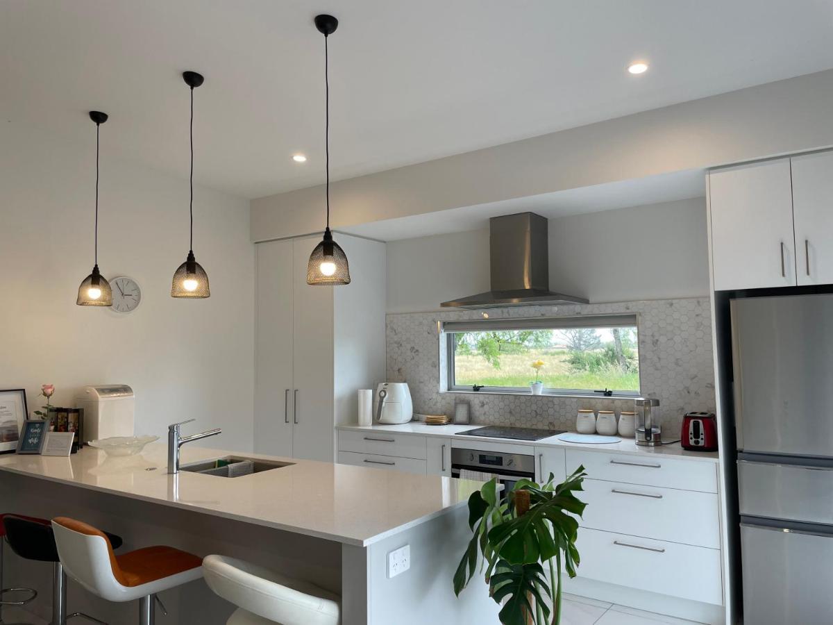 Holiday House Mount Maunganui Exterior photo