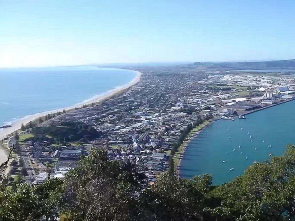 Holiday House Mount Maunganui Room photo